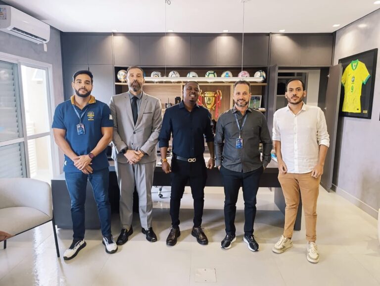 GOLAÇO DO DEPUTADO PANCADINHA NA LUTA PELO FUTEBOL AMADOR